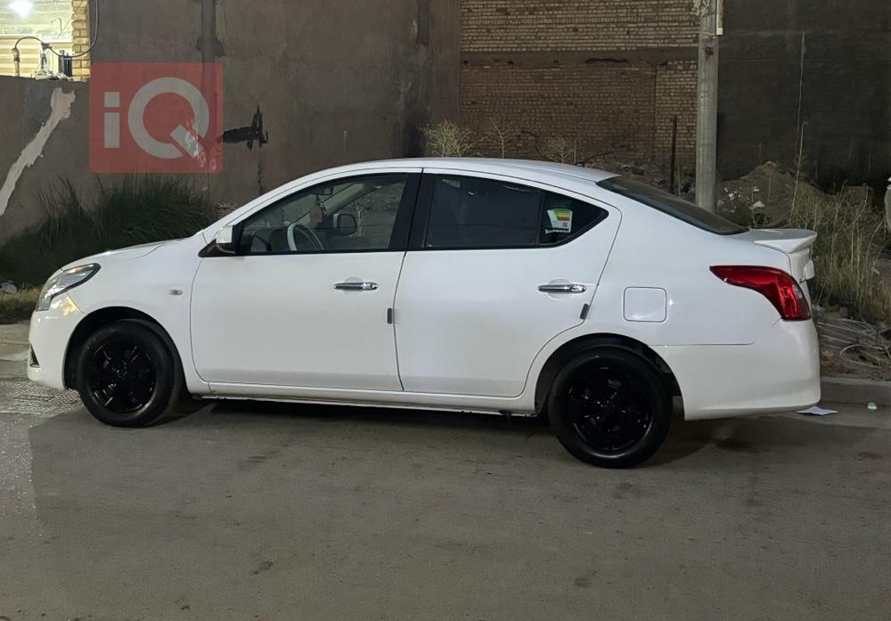 نيسان صني